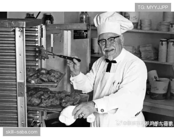 哈兰德凌晨还在豪宅厨房炸鸡？这日常跟球场死神一点不搭啊！